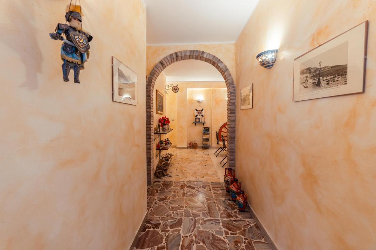 B&B Marranzano Giardini Naxos Eksteriør billede